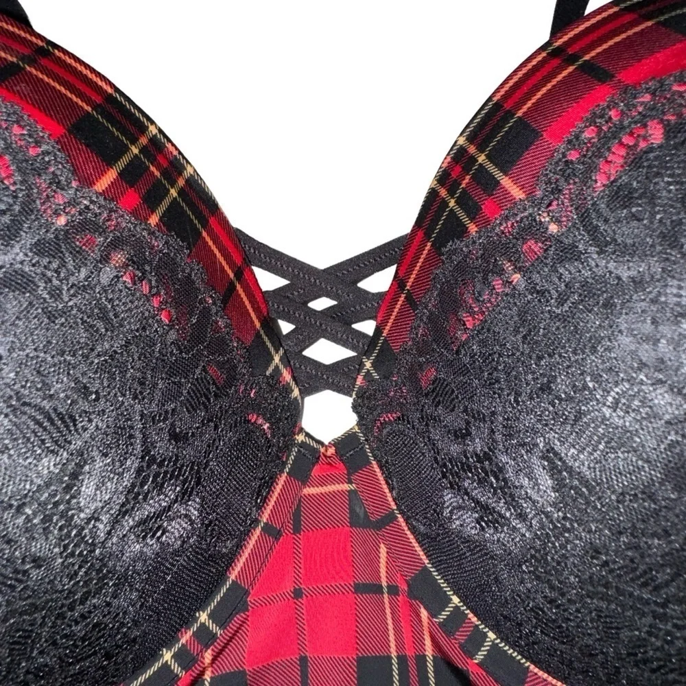 Torrid XO Plunge Push-Up Bra SZ. 46 DD NWOT